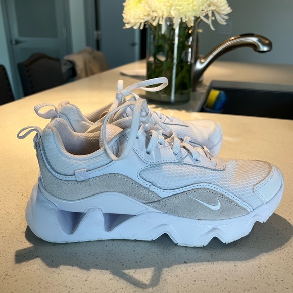 Nike RYZ 365 size 6 - Picture 2 of 3